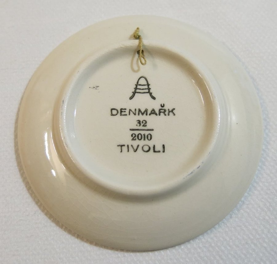 Liten väggtallrik Tivoli Denmark Royal Copenhagen Aluminia