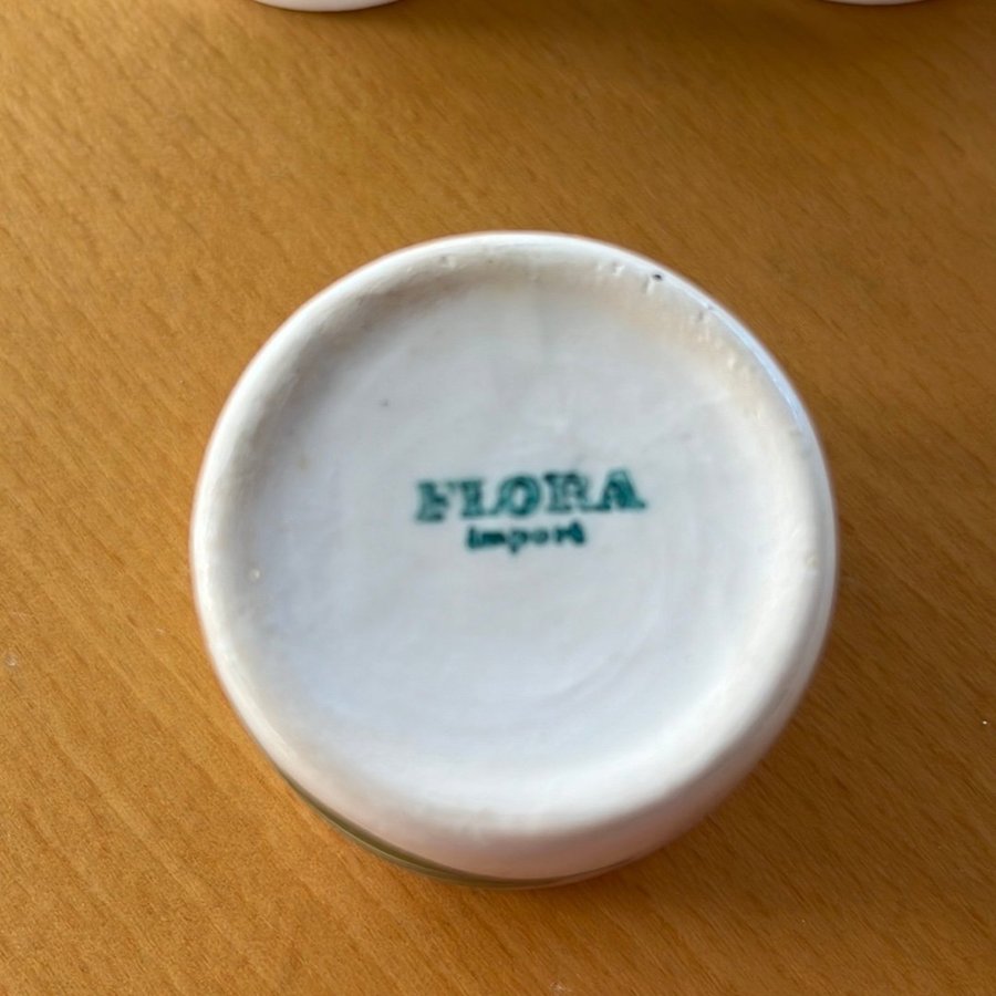 FLORA RETRO. 6 stycken äggkoppar. Från 60-70-talet.