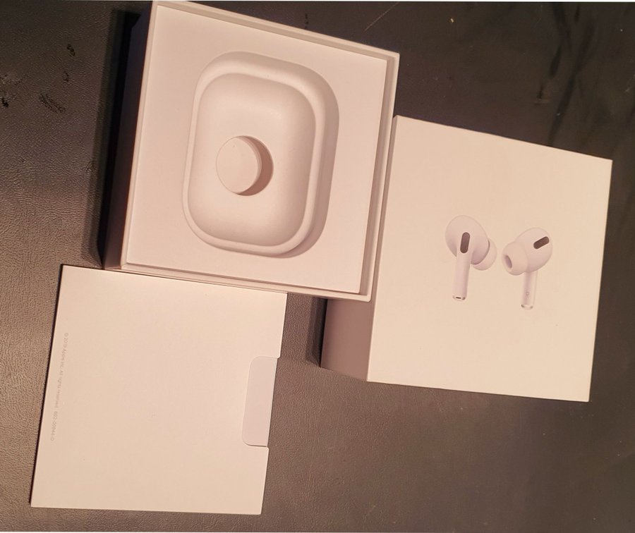 TOM Original AirPods Pro Box