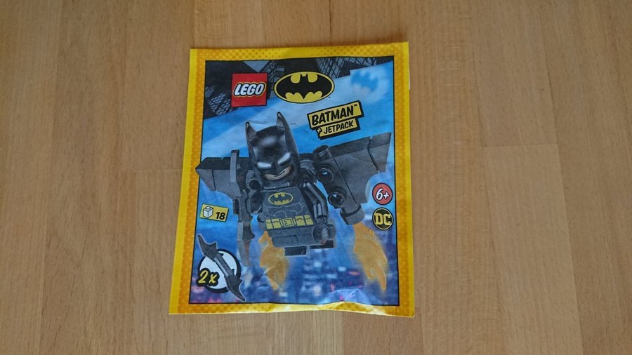 Lego Batman 212402 - Batman with Jetpack NY  OÖPPNAD