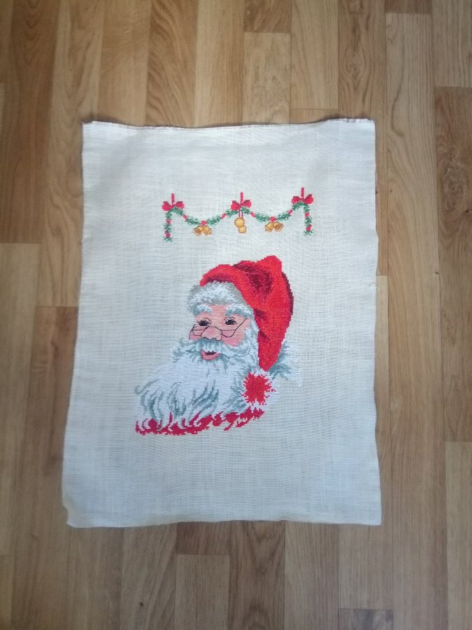 Ny broderad tomte tavla