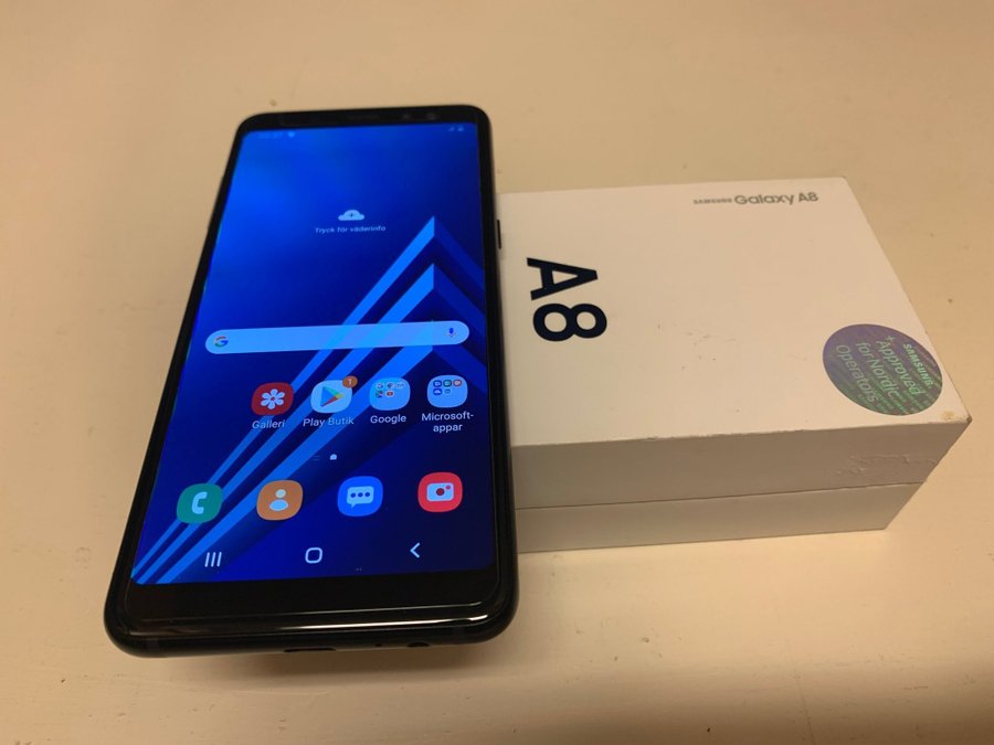 Samsung Galaxy A8 sm-A530 4GB RAM 32GB Lagring.Olåst