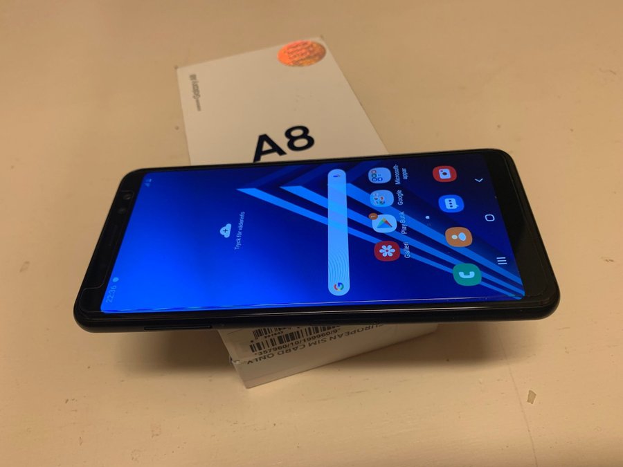 Samsung Galaxy A8 sm-A530 4GB RAM 32GB Lagring.Olåst