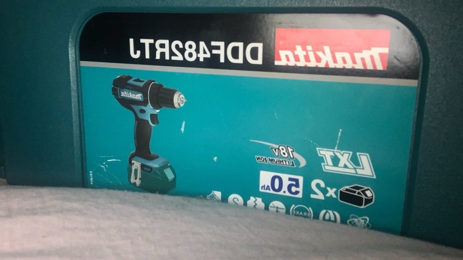 Makita DDF843RTJ