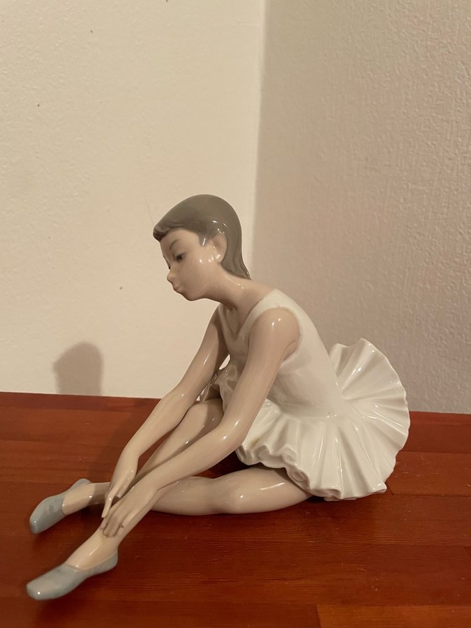 Ballerina, figurin - NAO , Spanien