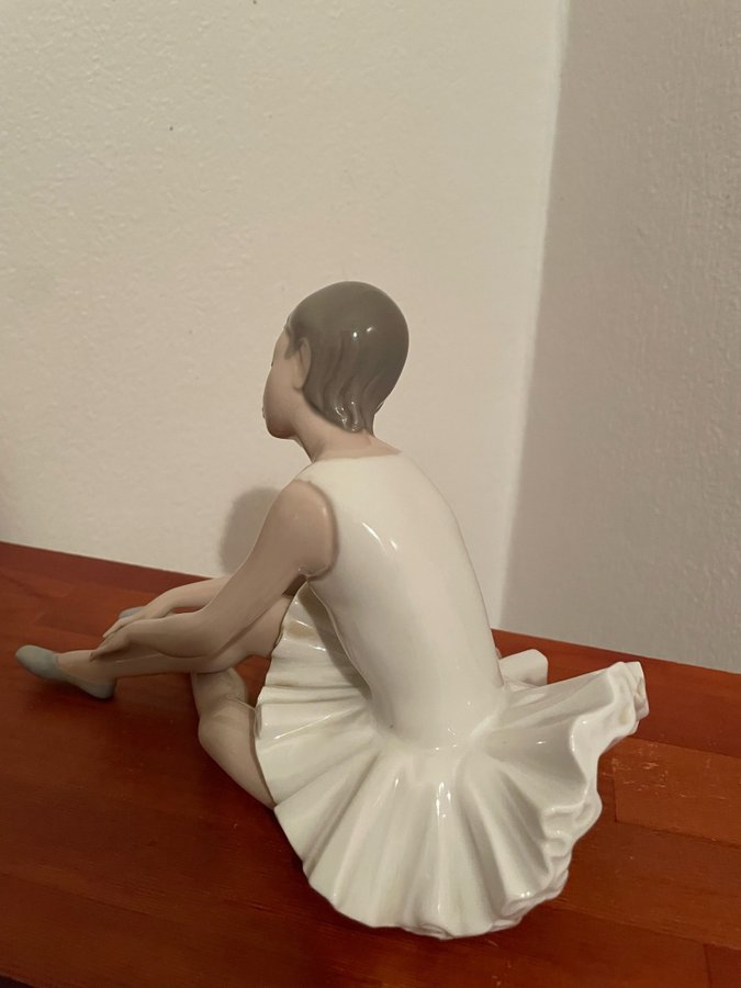 Ballerina, figurin - NAO , Spanien