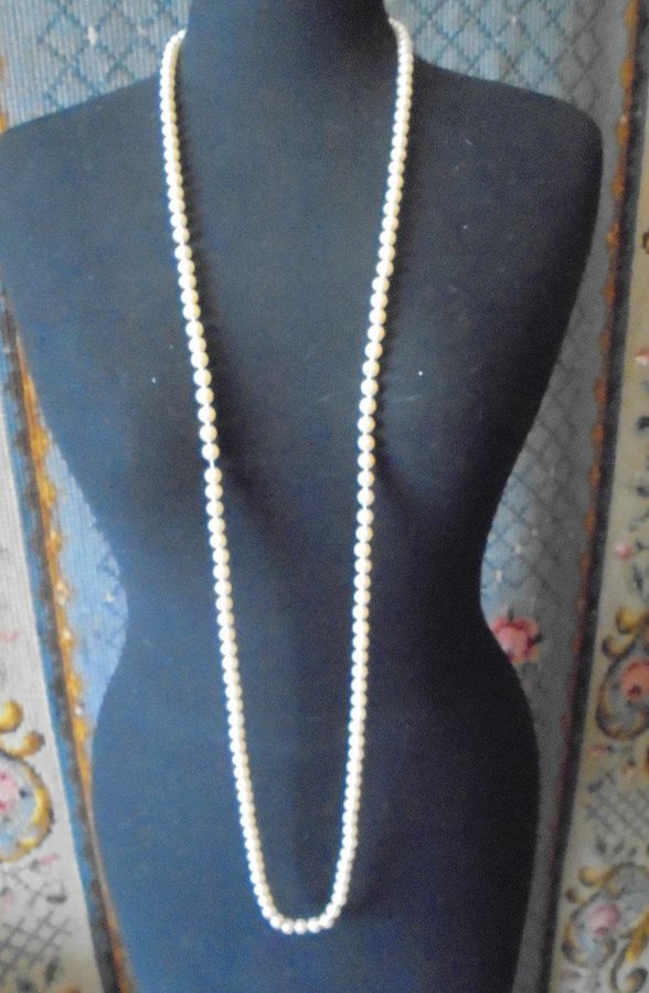 halsband av glas pärlor vintage