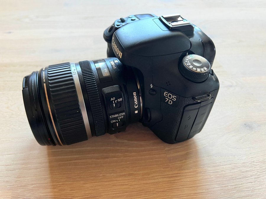 Canon EOS 7D med objektiv