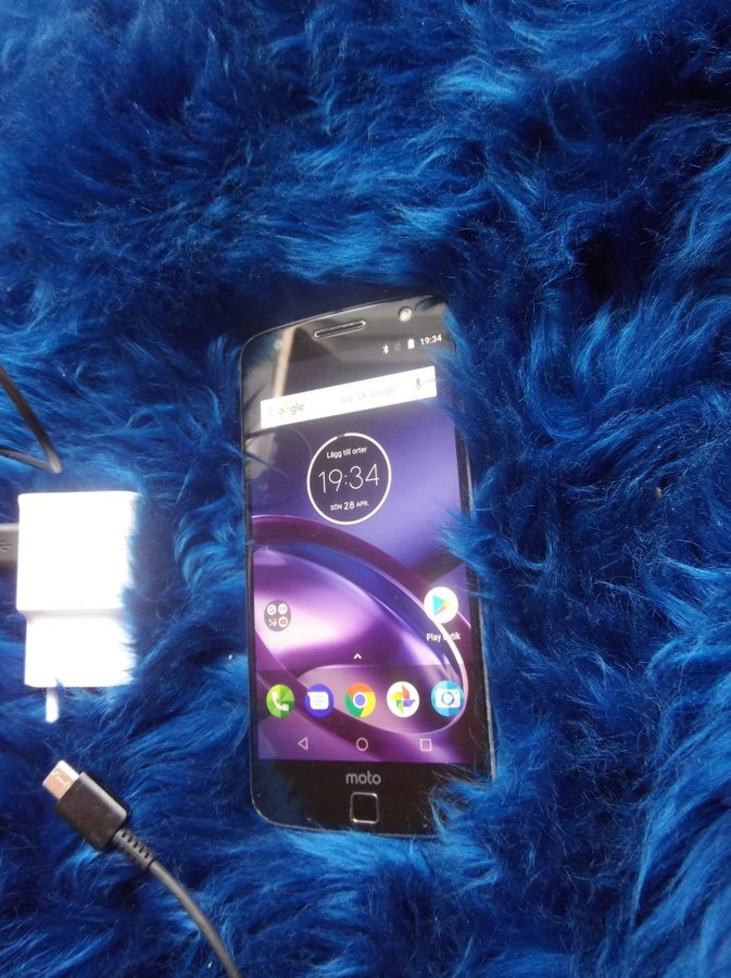 Motorola Moto Z Play 32 GB Bra skick