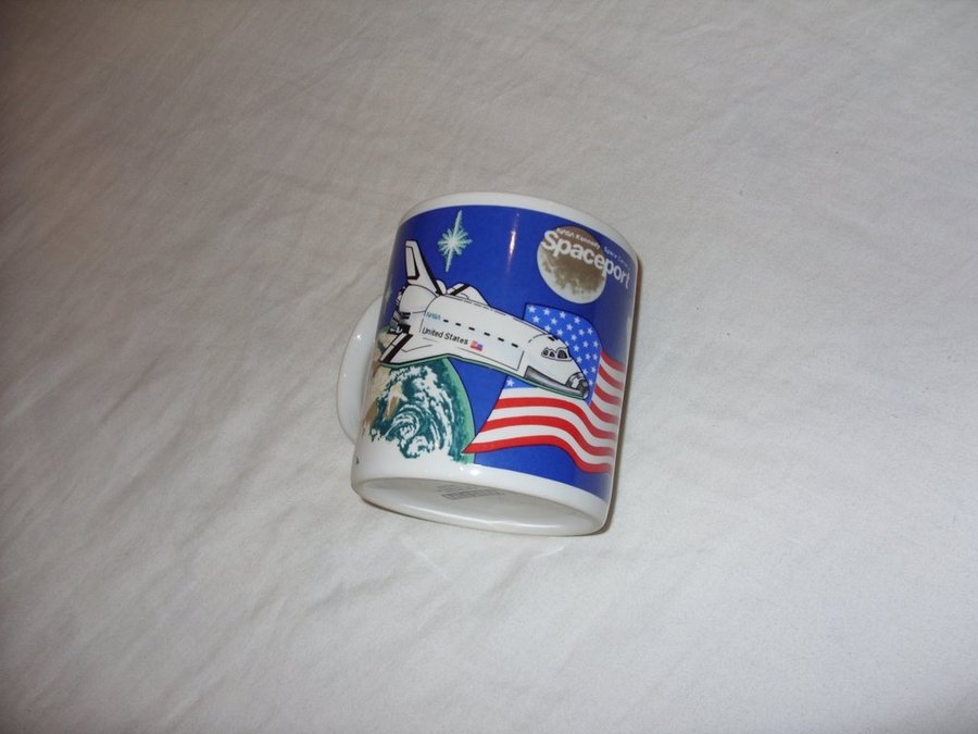 NASA Kennedy Spaceport Mugg Kaffe Te SouthEast Glass  Ceramics 1988