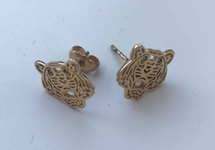 tiger gold metal earrings studs brand new