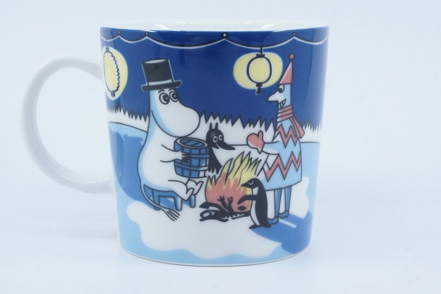 Muminmugg Vinterbrasa / Moomin Mug Winter Bonfire [A]