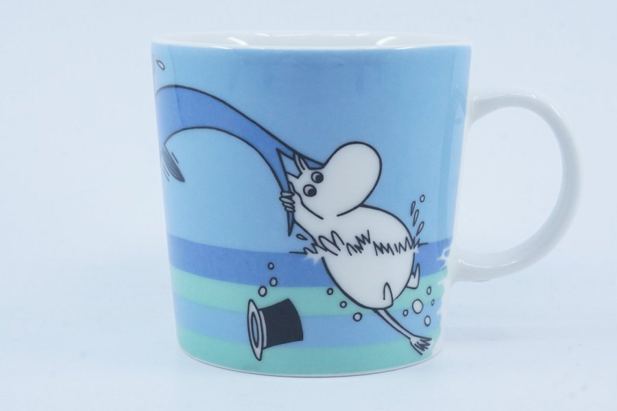 Muminmugg Delfindyk / Moomin Mug Dolphin Dive [B]