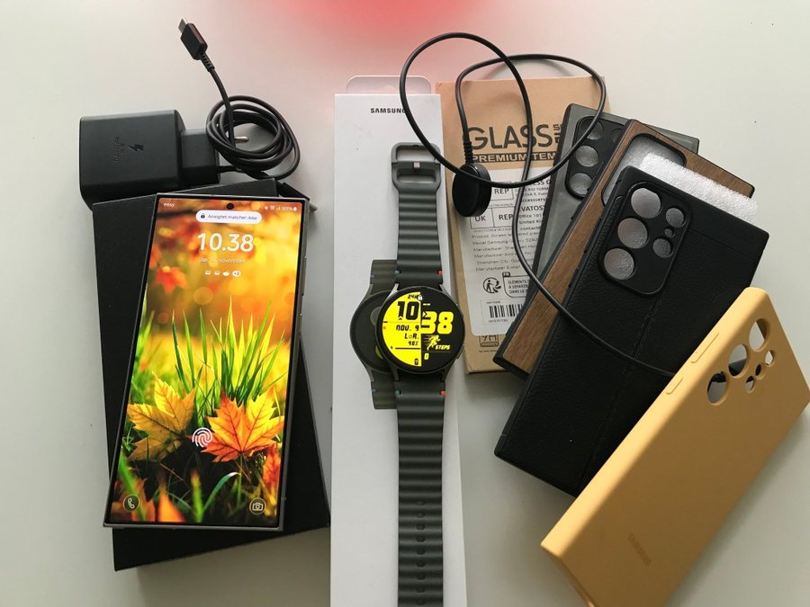 Samsung Galaxy S24 Ultra + Galaxy Watch7