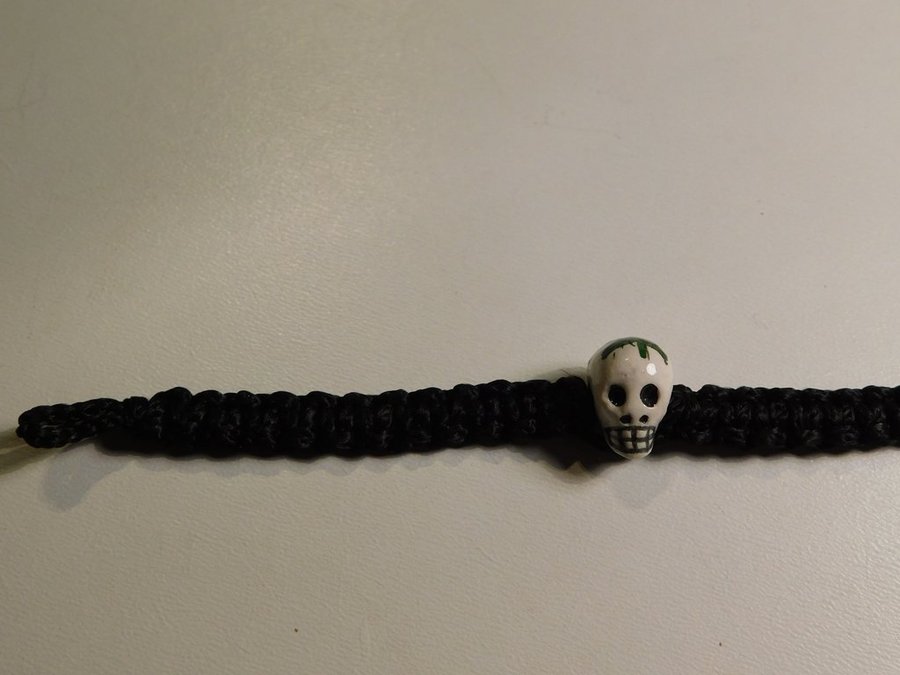 Armband Handarbete från Ecuador Hippie Skull