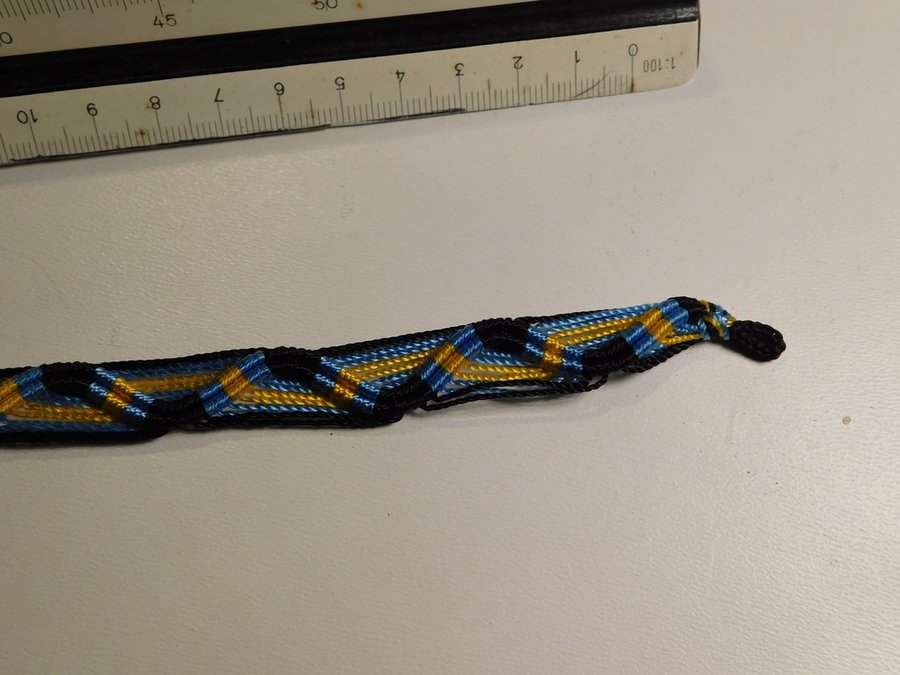 Armband Handarbete från Ecuador Blå Gul Svart