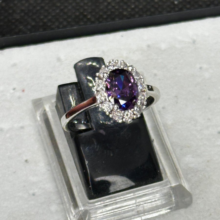 Äkta 925 silver ring med Amethyst