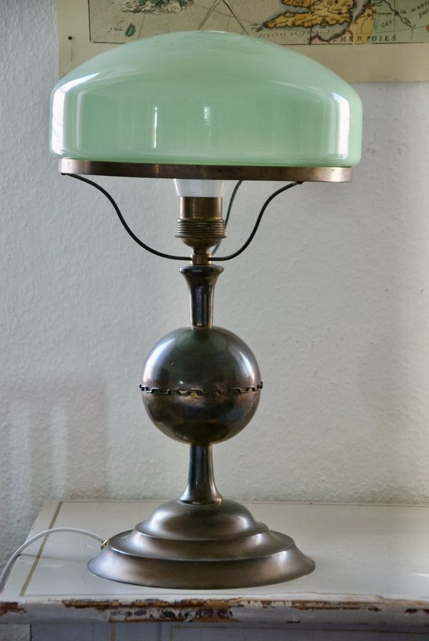 Antik Strindbergslampa bordslampa glaskupa Art deco Retro vintage Swedish grace