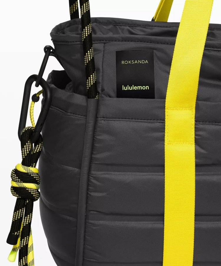 Face Forward Duffel bag Lululemon x Roksanda