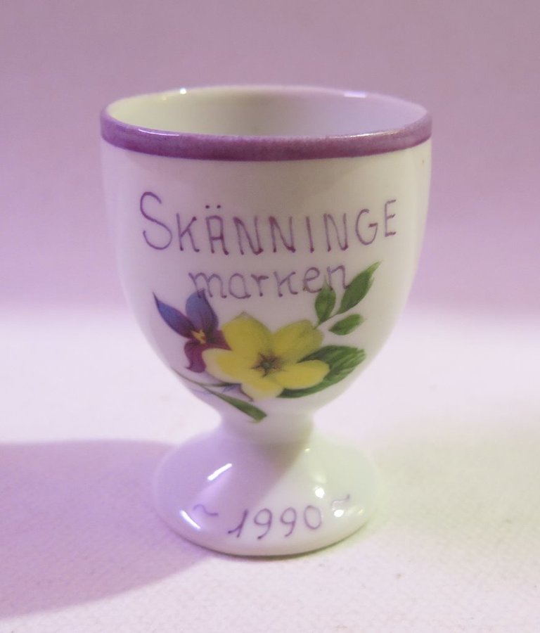 Signerad äggkopp Skänninge marken 1990