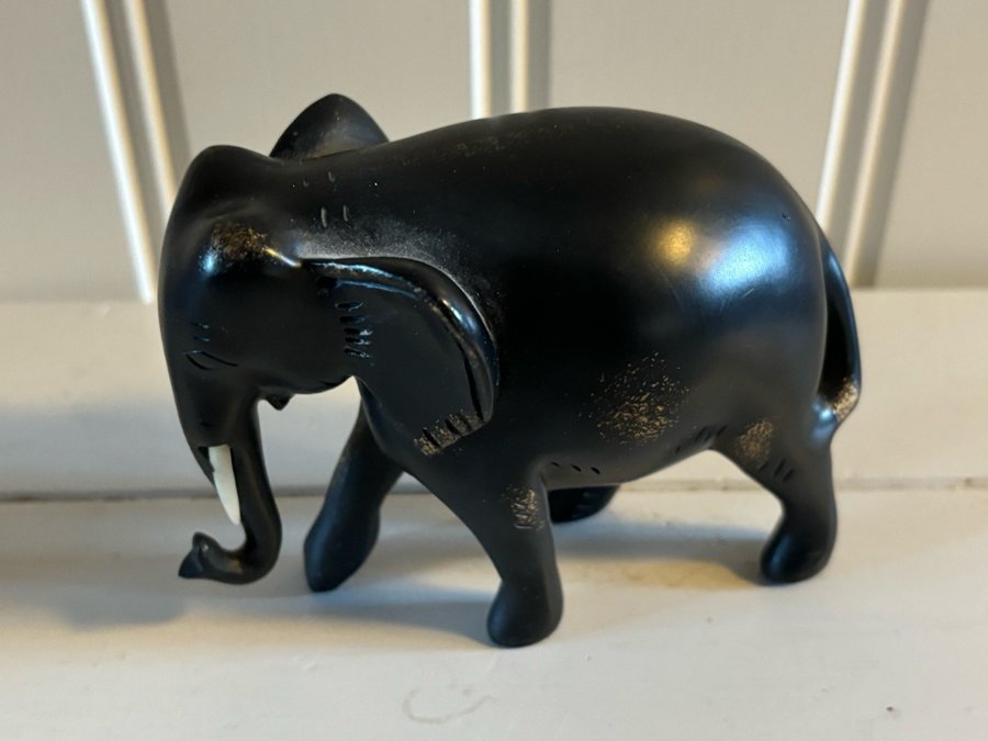 Elefant, figurin, djurfigurin, 30 kr