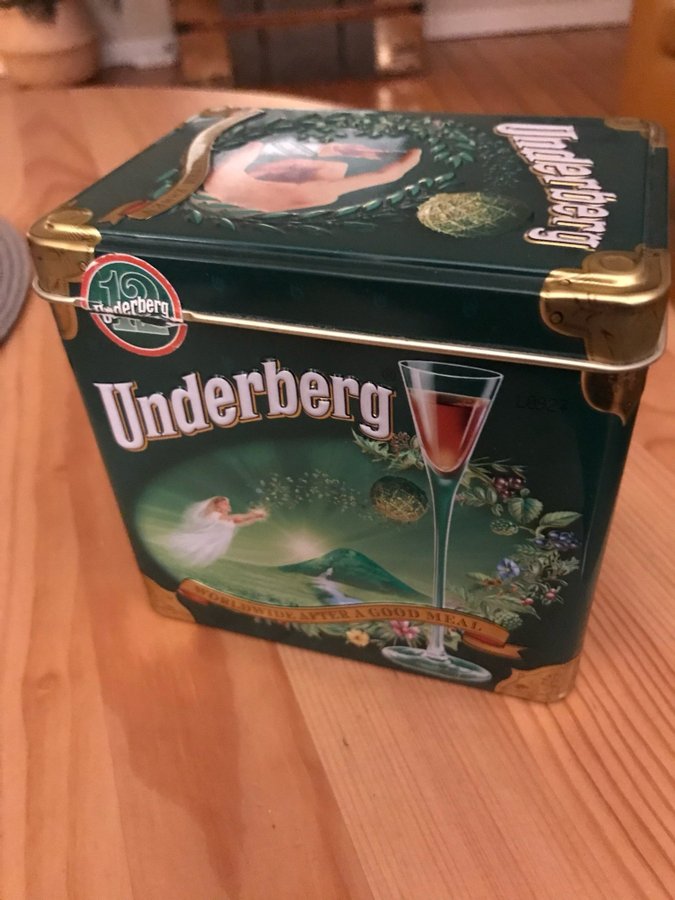 Plåtburk i fint skick, Underberg!