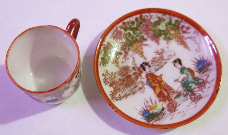 Vintage kopp med fat Hand painted T China