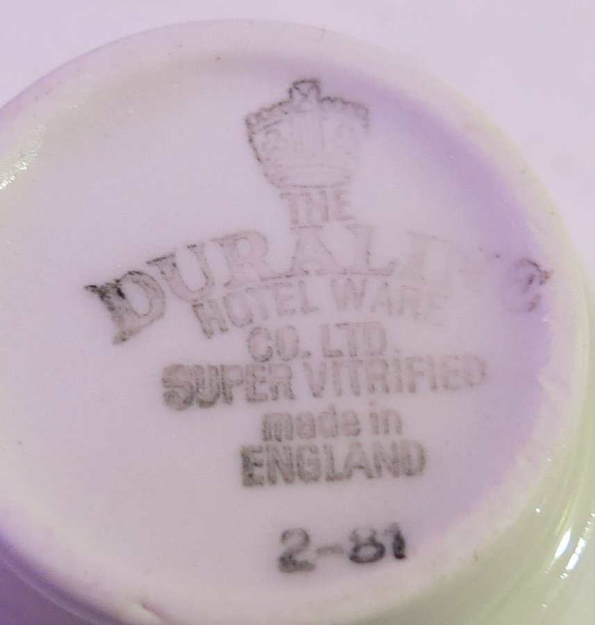 Äggkopp Duraline Royal Ware Super Vitrified England 1950s