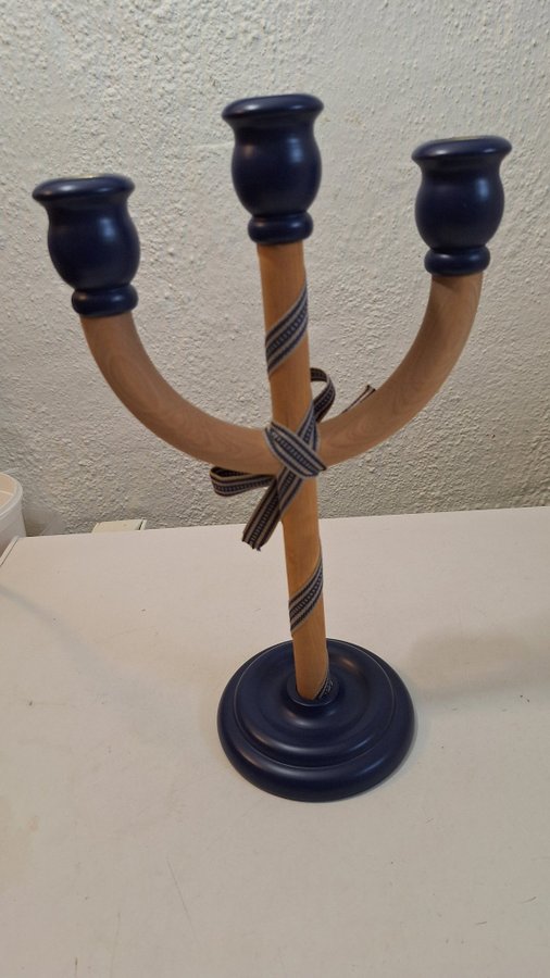 LJUSSTAKE I TRÄ - SMÅLANDS DESIGN