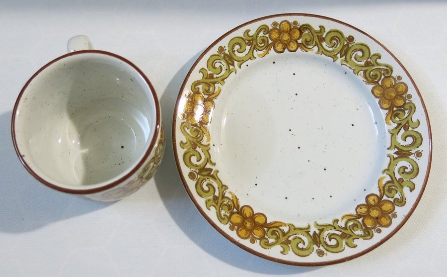 Kopp med fat Stonedale Tableware By Sampson Bridgwood England