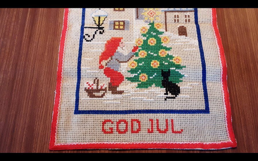 Julmotiv Broderi tomte, katt och julgran med julstjärna