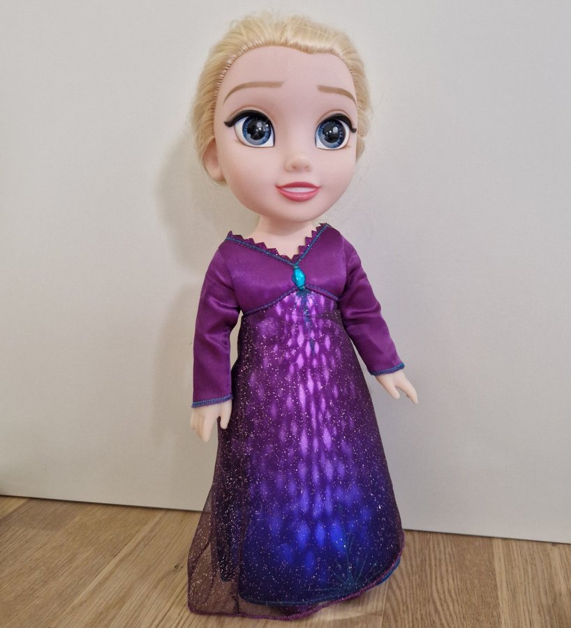 Disney Frozen Elsa Dukke Der Kan Synge