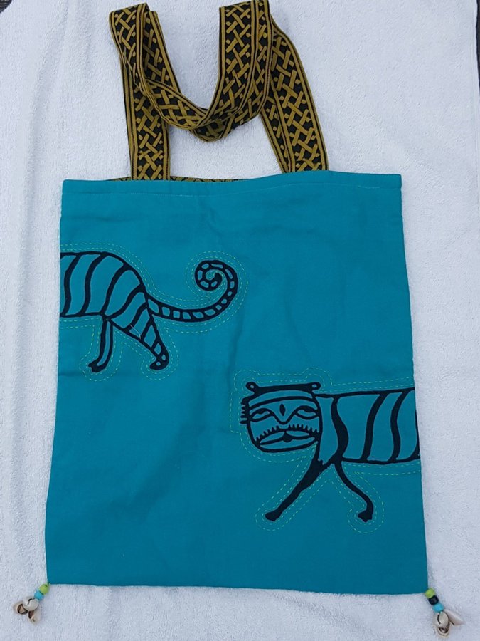 Design Axelremsväska Tygväska från indiaMART Half Tiger Tote Bag