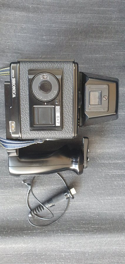 Zenza Bronica GS-1