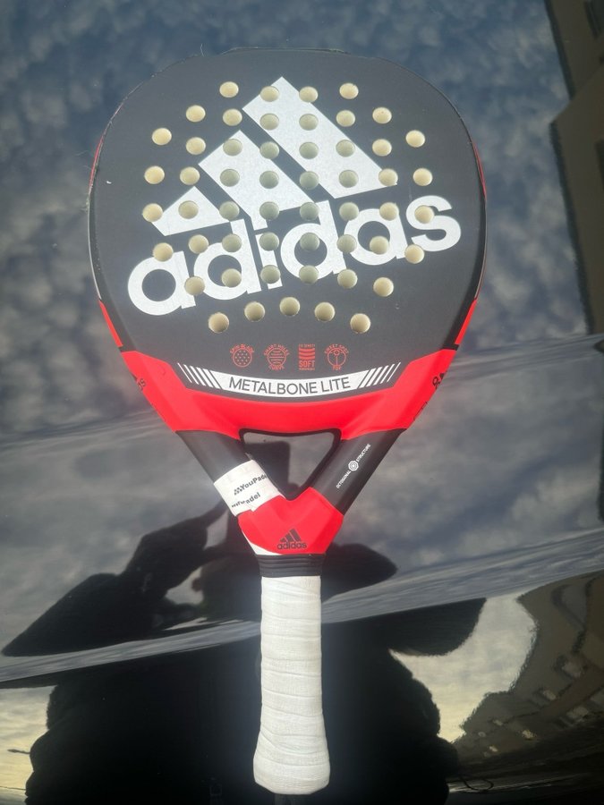 Adidas Metalbone Lite Padel Racket