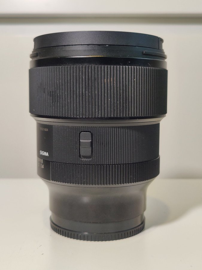 Sony E: Sigma 85mm f1.4 DG DN Art