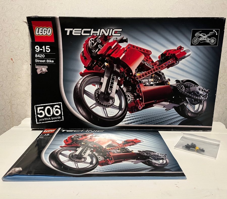 Lego Technic Street Bike - 8420 (2005).