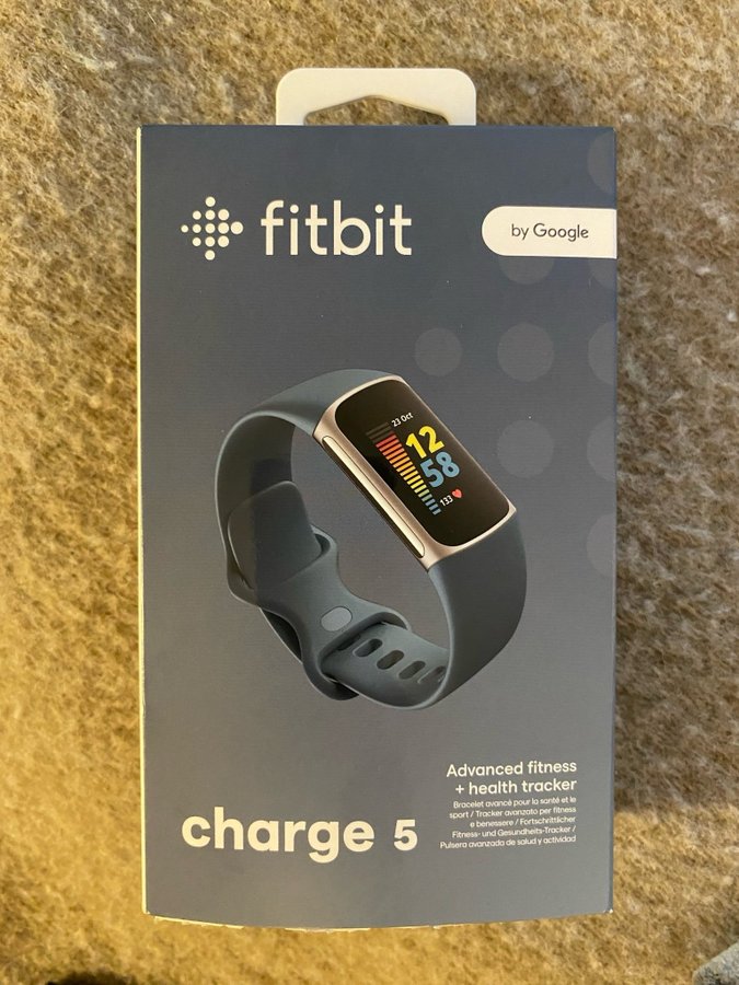 Fitbit Charge 5