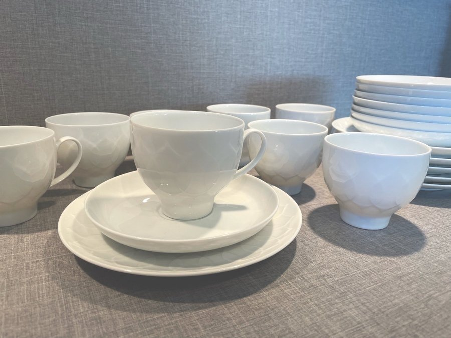 Rosenthal Lotus 8st kaffekoppar med fat och assietter