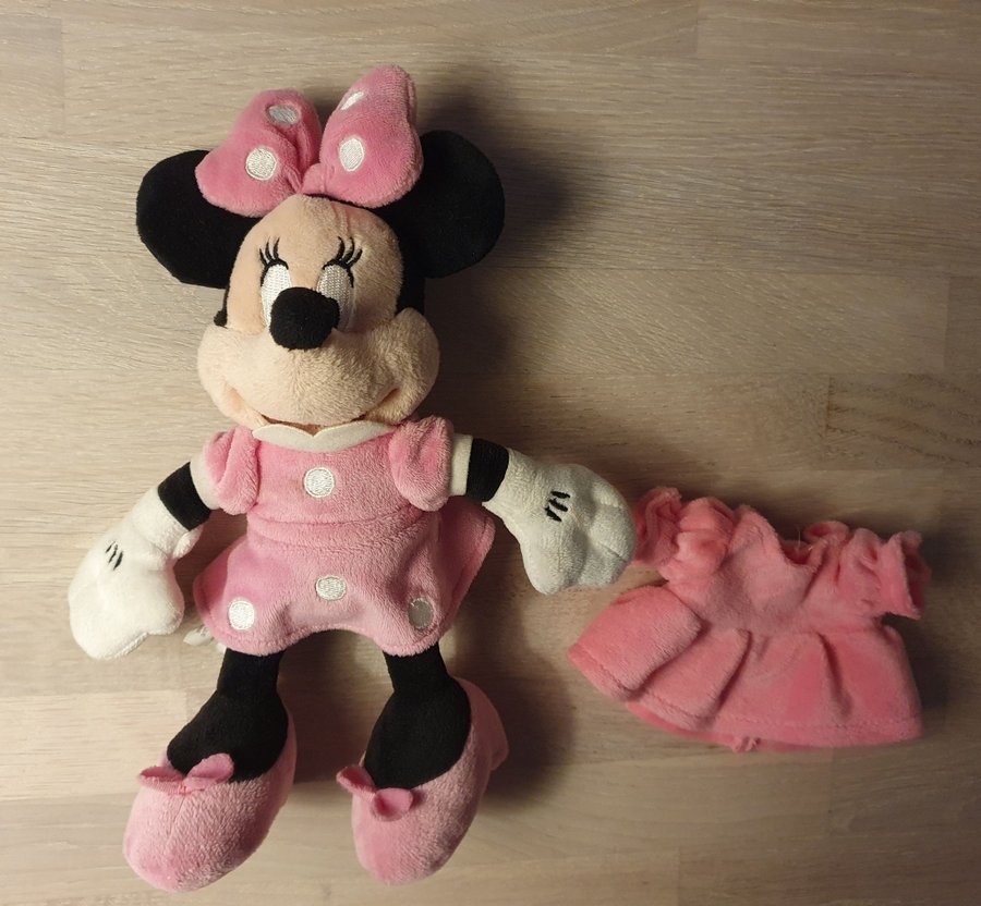 Minnie Mouse Plyschdocka med Kläder