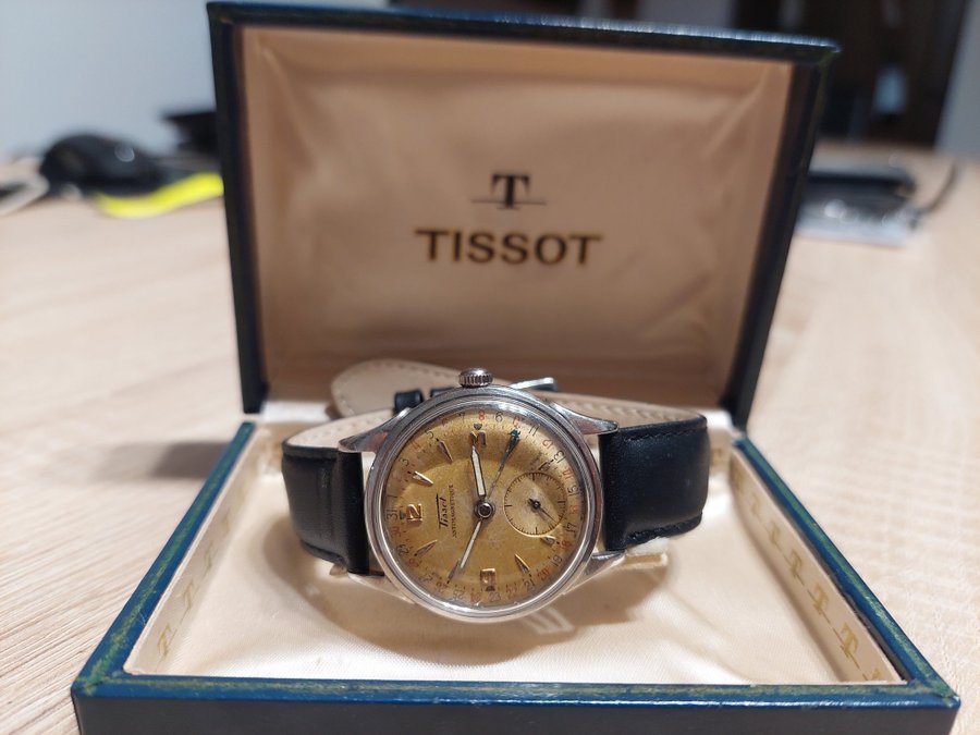 Tissot Antimagnetique pointer date