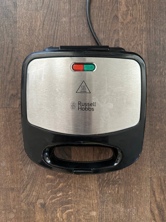 SLUTSÅLD / Russell Hobbs Sandwichmaker / Fiesta 3-i-1 multifunktionell enhet