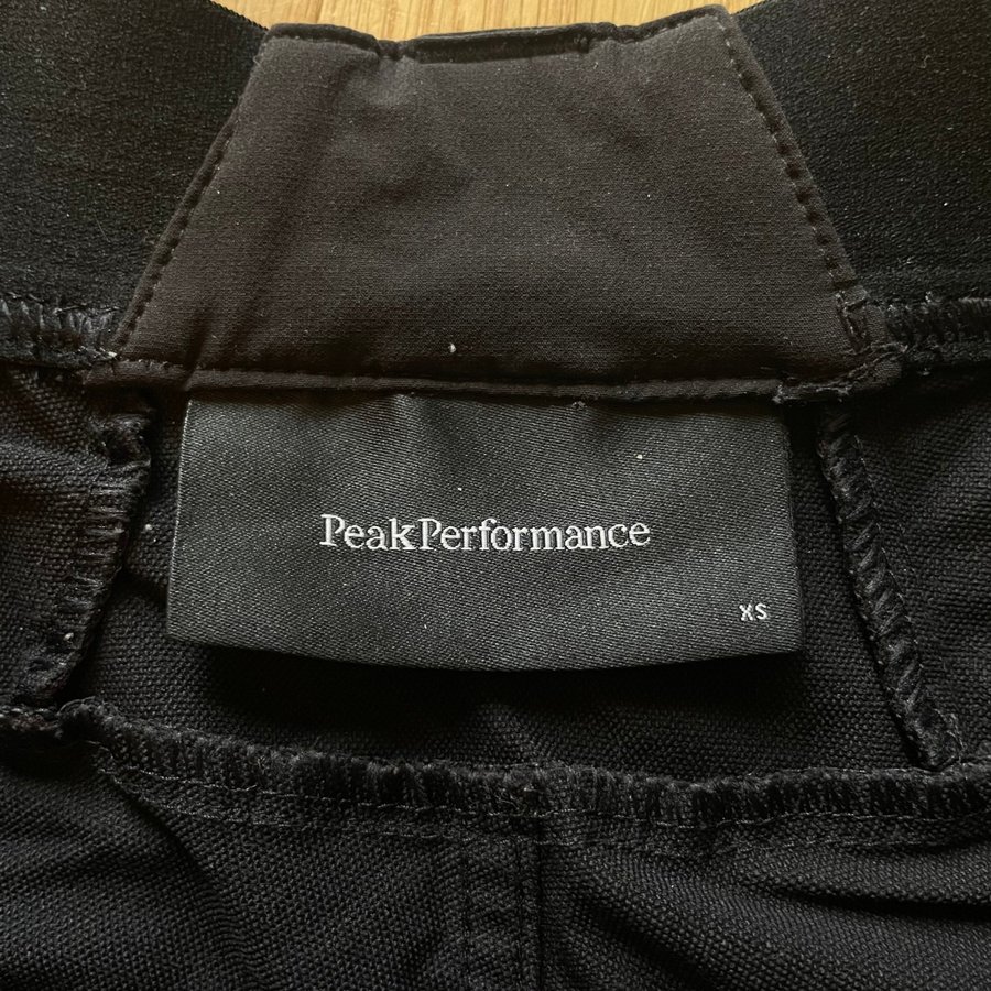 peak performance w light ss pants XS