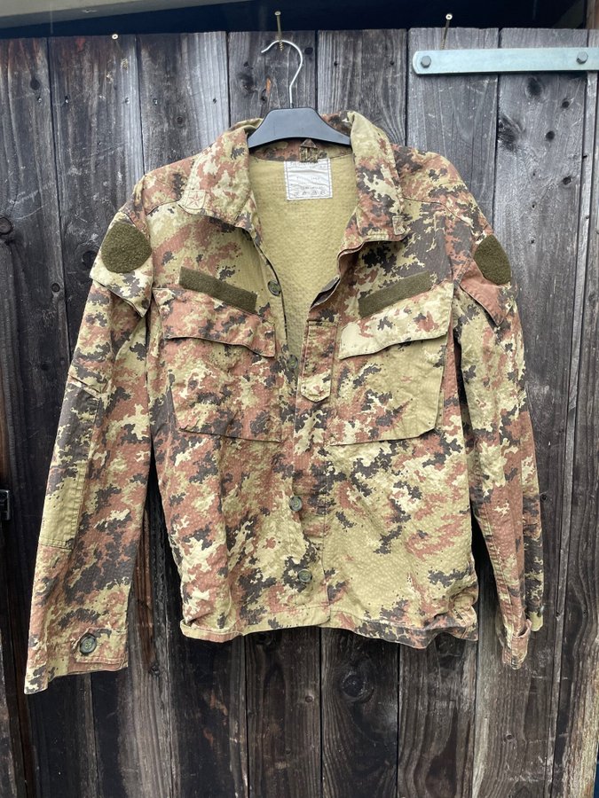 Camouflagejacka italiensk sommar eller överdragsjacka 48/M