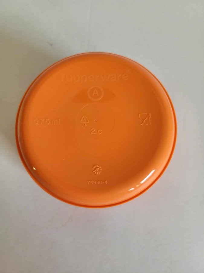 Tupperware One Touch med Ko-Motiv 575ml 2st orange och grön HELT NYA!