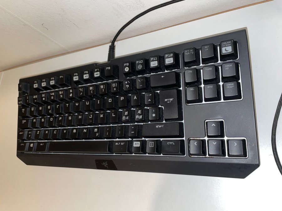 Razer Blackwidow Chroma Mekaniskt tangentbord ”Old school IBM PC style” Mac