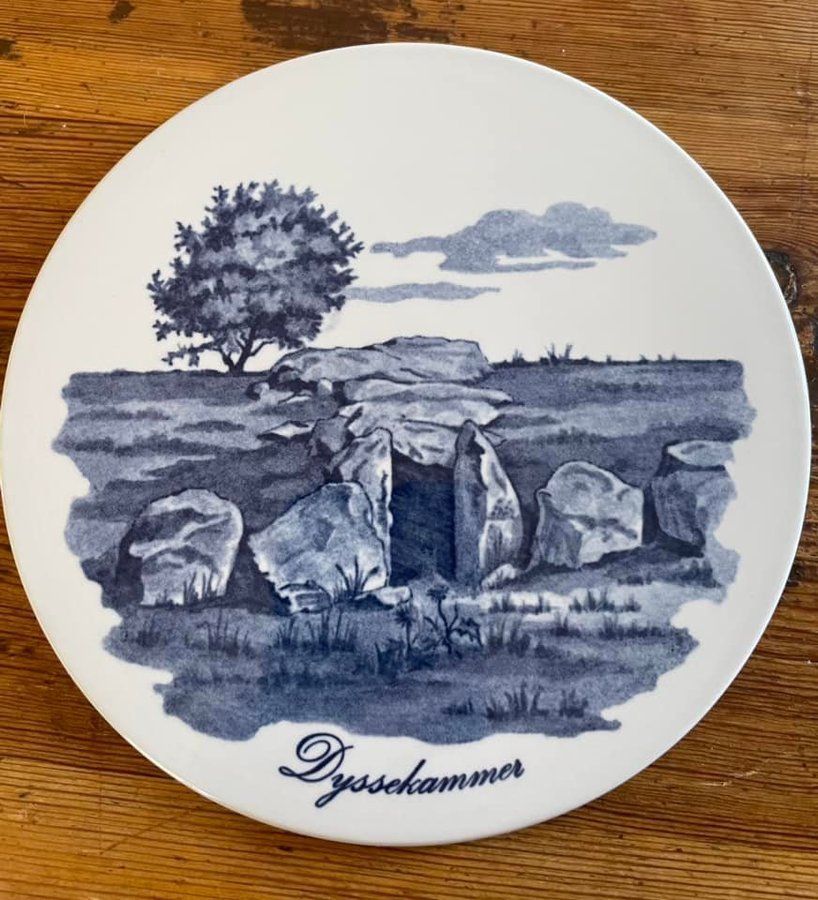 Royal copenhagen Danmark blå fajance 1403 3 smørbræder/platter/väggtallrikar