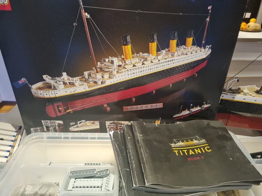 Lego Titanic 10294