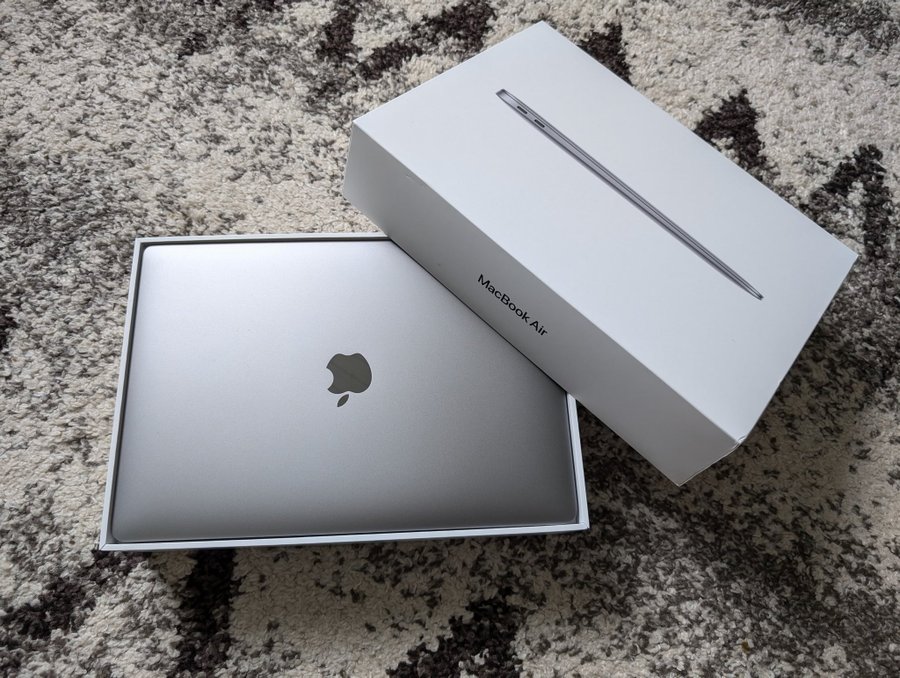 MacBook Air M1 16/512