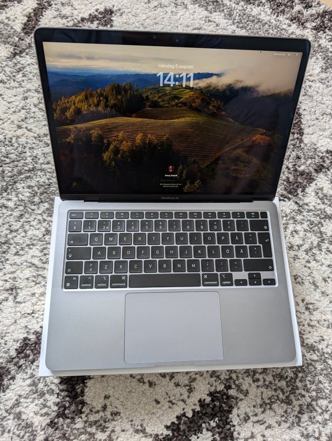 MacBook Air M1 16/512